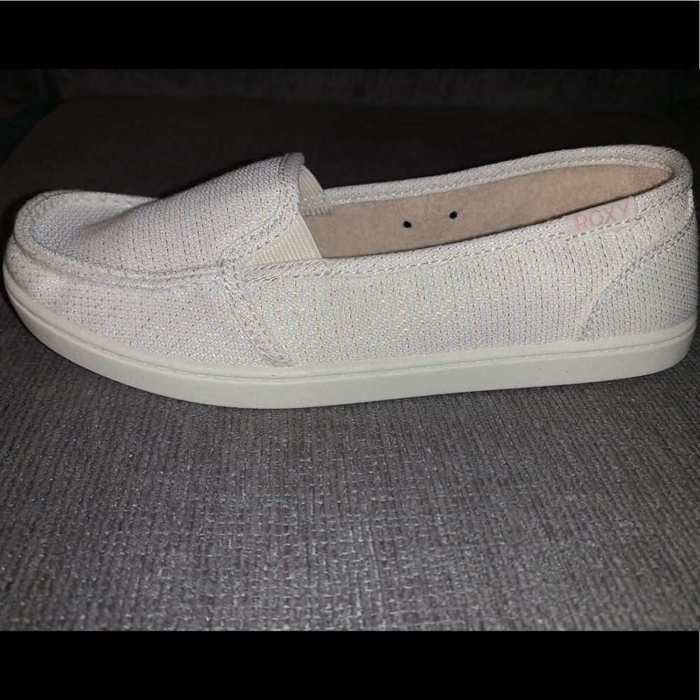 New Roxy minnow size 6